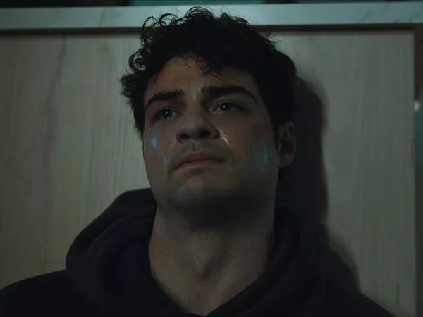 Noah Centineo stars in 'The Recruit.'