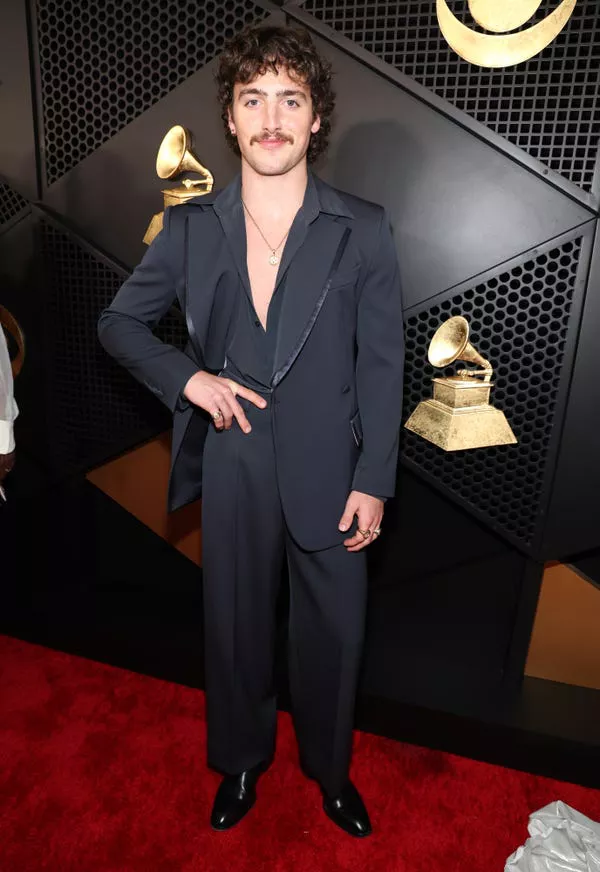 Benson Boone asistió a los Premios Grammy 2025.