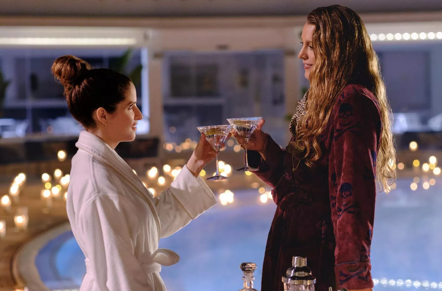 'Another Simple Favor' Review: Secuela con Más Giros y Menos Diversión